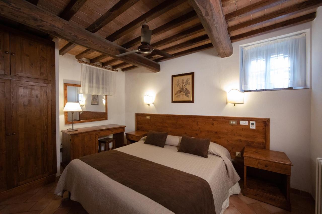 Tenuta Decimo - Il Borgo Di Mariano سان جيمينيانو المظهر الخارجي الصورة