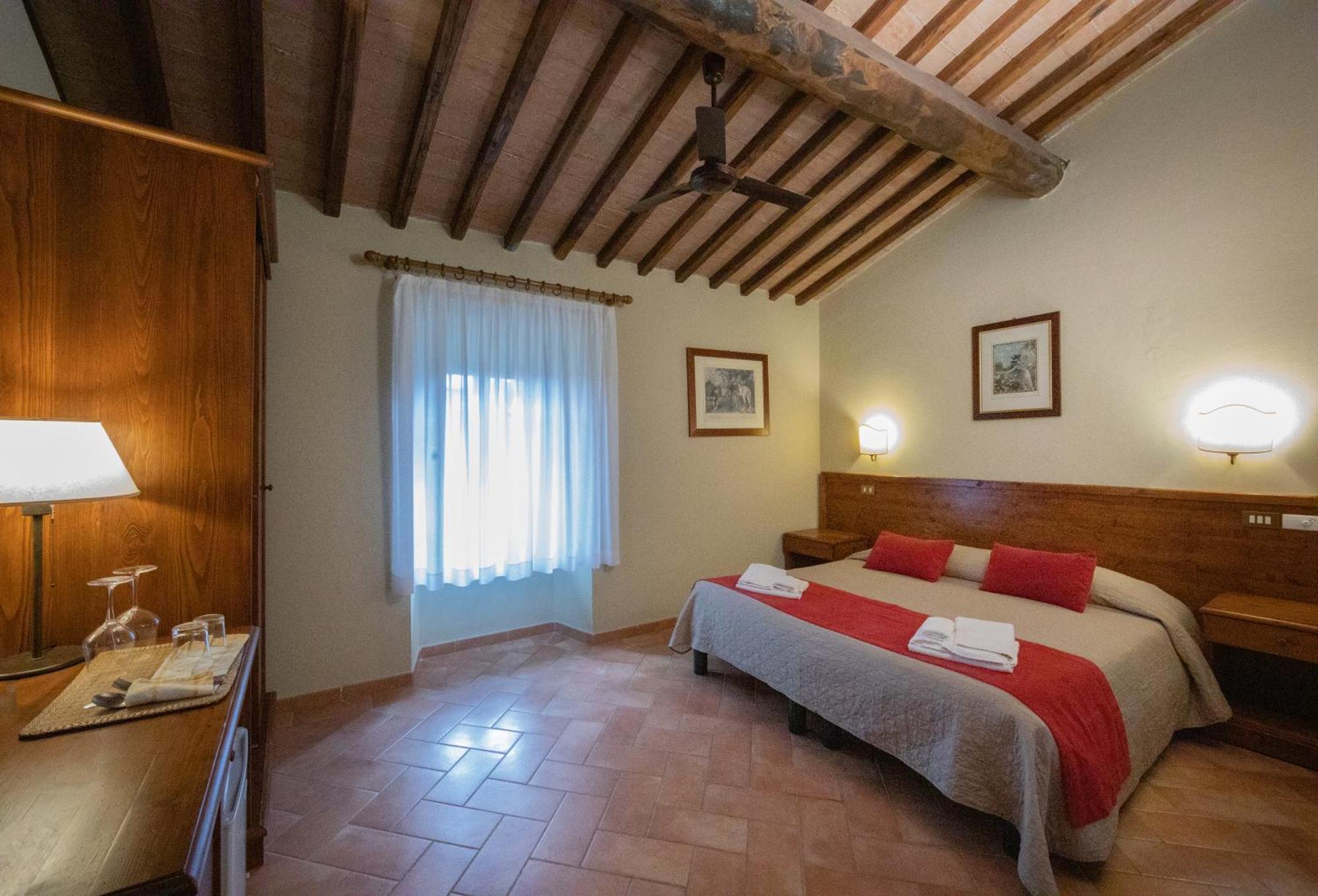 Tenuta Decimo - Il Borgo Di Mariano سان جيمينيانو المظهر الخارجي الصورة