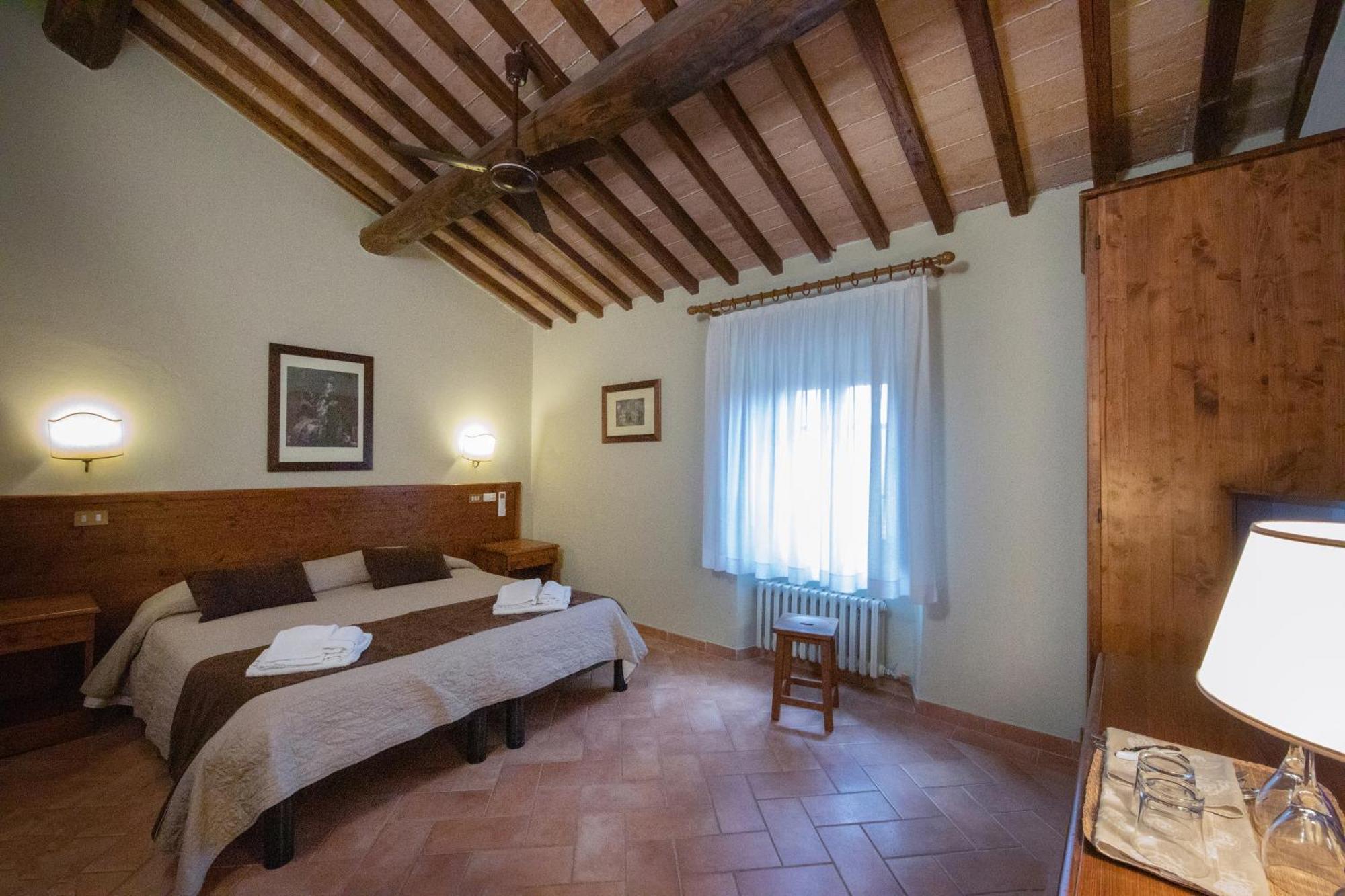 Tenuta Decimo - Il Borgo Di Mariano سان جيمينيانو المظهر الخارجي الصورة