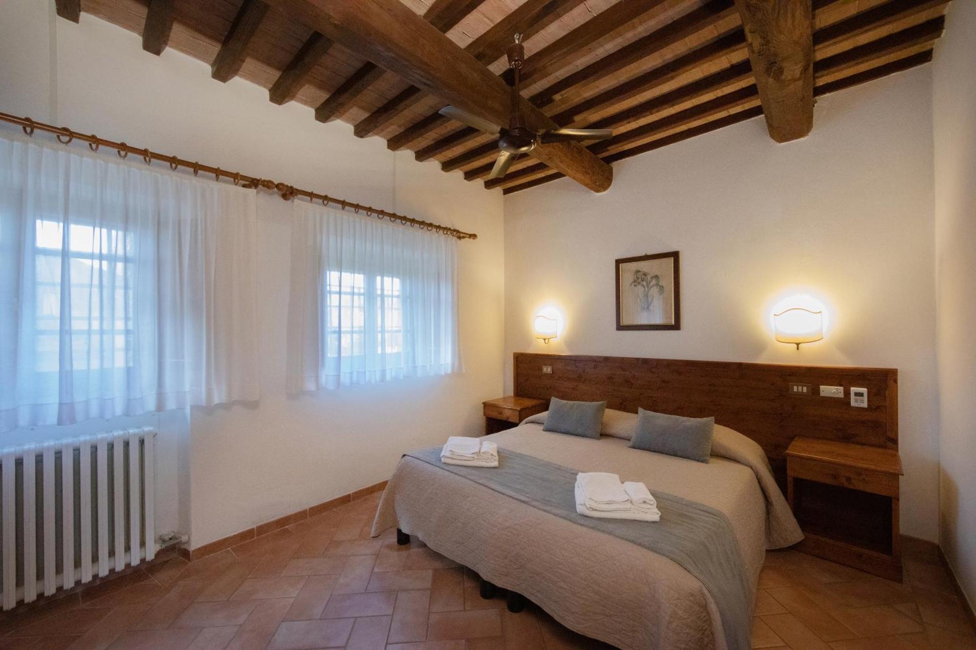 Tenuta Decimo - Il Borgo Di Mariano سان جيمينيانو المظهر الخارجي الصورة