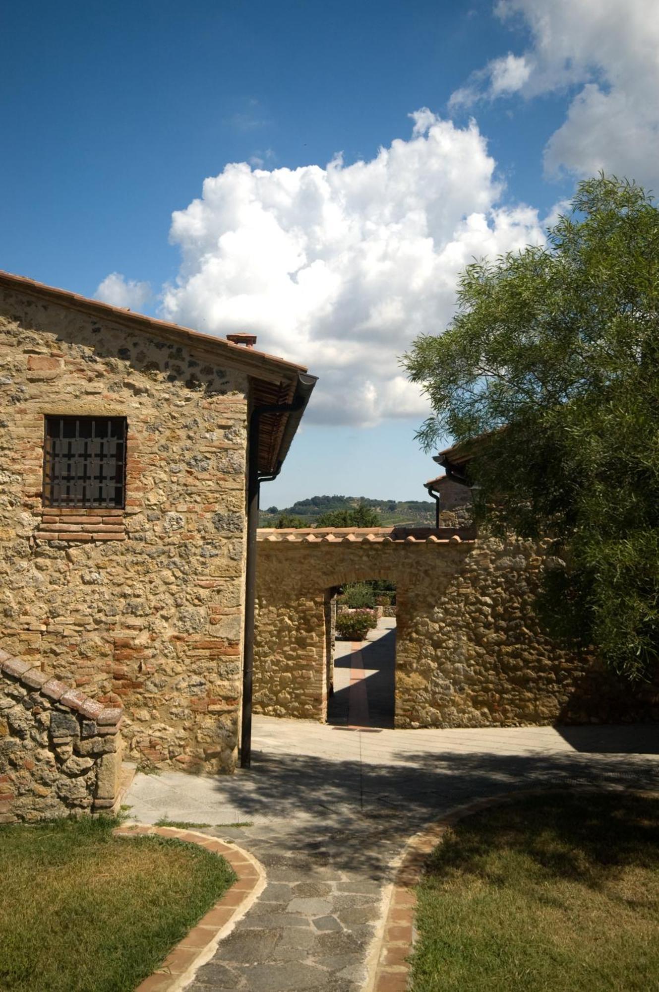 Tenuta Decimo - Il Borgo Di Mariano سان جيمينيانو المظهر الخارجي الصورة